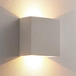Anneke - hoekige LED wandlamp van gips