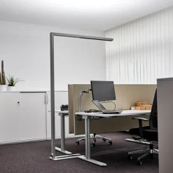 Arcchio LED kantoor vloerlamp Jolinda, zilver, 4.000 K, sensor