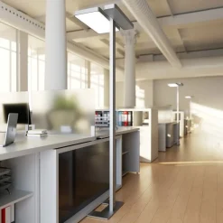 Arcchio LED kantoor vloerlamp Aila, zilver, daglichtsensor