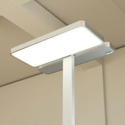 Arcchio LED kantoor vloerlamp Aila, zilver, daglichtsensor
