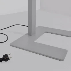 Arcchio LED kantoor vloerlamp Aila, zilver, daglichtsensor