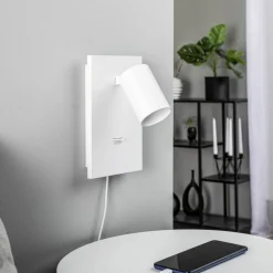 Arcchio spot Brinja, wit, metaal, USB-C, schakelaar, GU10