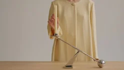 Audo kandelaar Interconnect, brons, hoogte 25,5 cm