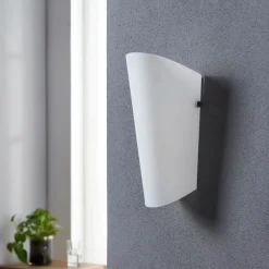 Aurora - elegante wandlamp met glasscherm