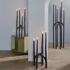 AYTM Angui kandelaar, zwart, hoogte 92 cm, ijzer