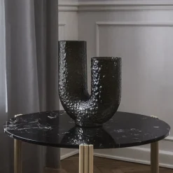 AYTM Arura vaas, zwart, hoogte 40 cm, breedte 34 cm, glas