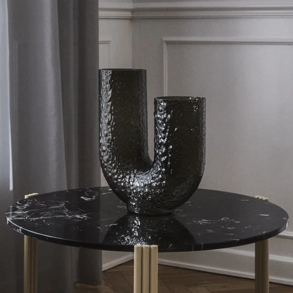 AYTM Arura vaas, zwart, hoogte 40 cm, breedte 34 cm, glas