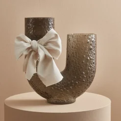 AYTM Arura vaas, zwart, hoogte 40 cm, breedte 34 cm, glas