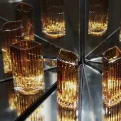 AYTM Folium vaas, hoogte 25 cm, amberkleurig, glas