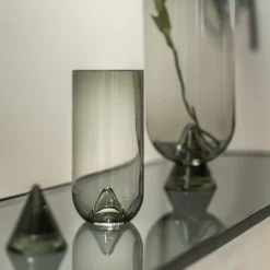 AYTM Glacies vaas, rookgrijs, hoogte 29 cm, glas, mondgeblazen