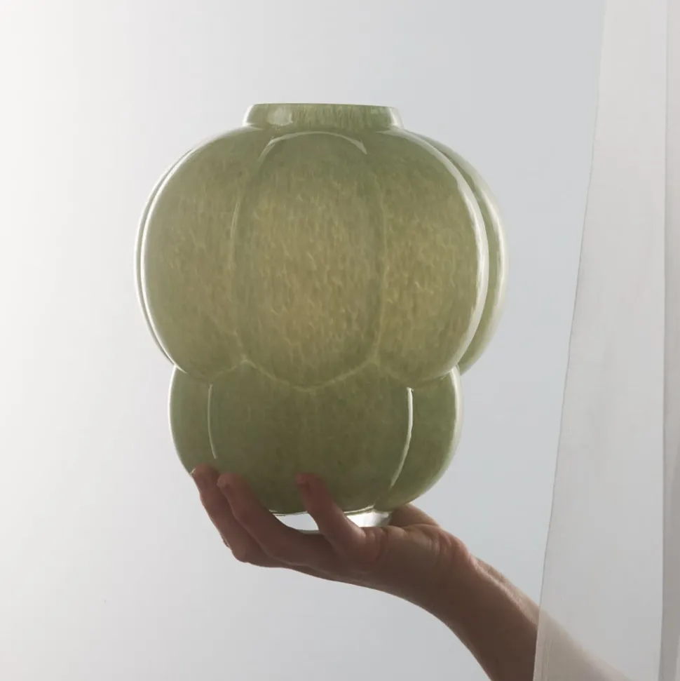 AYTM Uva vaas, glas, groen, Ø 26 cm, hoogte 28 cm, mondgeblazen