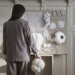 AYTM Uva vaas, keramiek, wit, Ø 20 cm, druifvormig