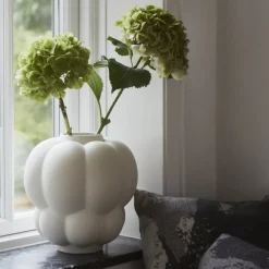 AYTM Uva vaas, keramiek, wit, Ø 26 cm, druifvormig