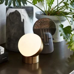 Beacon tafellamp Mikoh, antiek messingkleurig metaal, glas