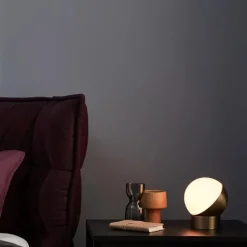 Beacon tafellamp Mikoh, antiek messingkleurig metaal, glas