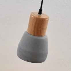 Betonnen hanglamp Margot met hout, één lampje