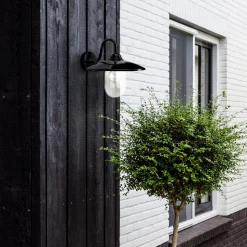 Brig buitenwandlamp