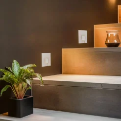 BRUMBERG Wall Kit68 verzet hoekig wit