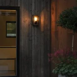 Buitenwandlamp Carpi, zwart, 18 x 30 cm