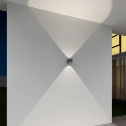 Buitenwandlamp CMD 9029 met glazen lenzen