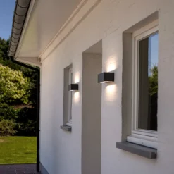 Buitenwandlamp Gemini hoekig 16cm 3.000 K