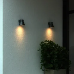 Buitenwandlamp Kyklop Cone IP54, zwart