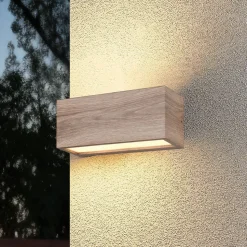 Buitenwandlamp Mayenne, houtkleurig, up- & downlight, hoekig