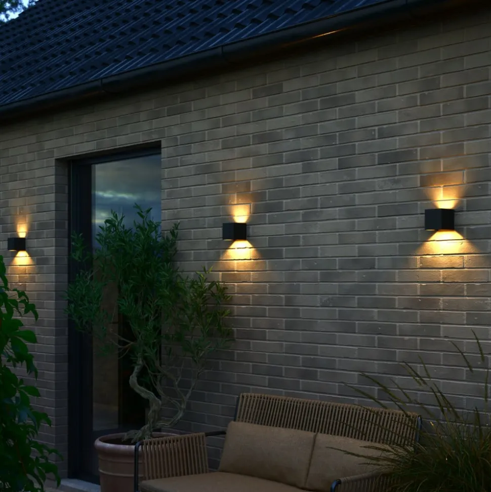 Buitenwandlamp Milda kubi, zwart, omhoog/omlaag, aluminium