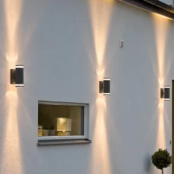 Buitenwandlamp Modena met sleuf, 2-lamps zwart