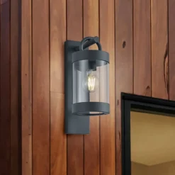 Buitenwandlamp Sambesi met schemersensor