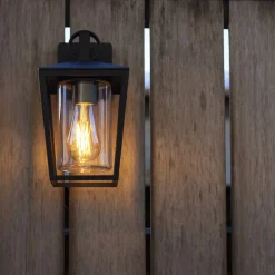 Buitenwandlamp West van gegoten aluminium en glas