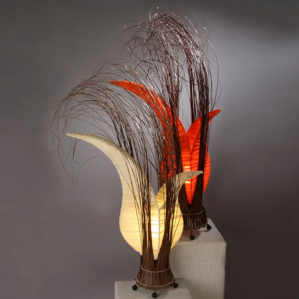 Bunga tafellamp in bloemvorm, crème