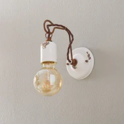 C665 wandlamp in vintage stijl wit