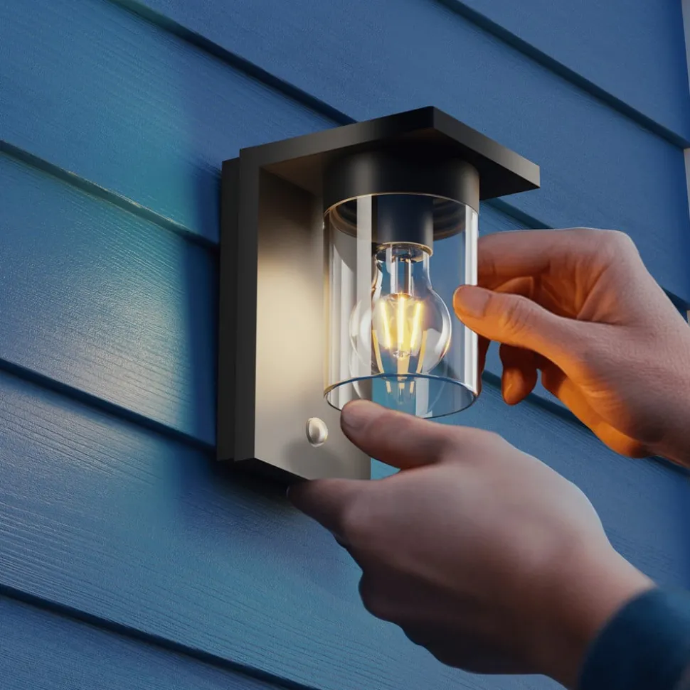 Calex Solar LED buiten wandlamp Asti, sensor, IP44, zwart