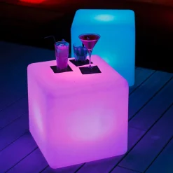 Cub - een lichtgevende kubus voor buiten