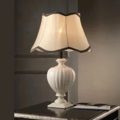 Desy tafellamp, keramiek, crèmekleurig, hoogte 60 cm, E27