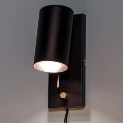 Dimbare wandlamp Carrie met kabel en stekker