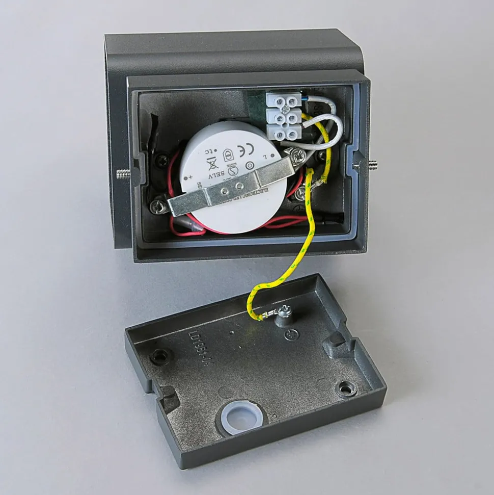 Dubbel stralende LED-buitenwandlamp Nikolas