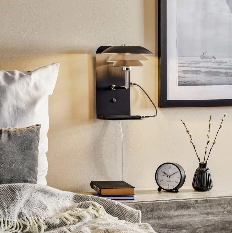 Dyberg Larsen DL20 USB Shelf wandlamp, zwart