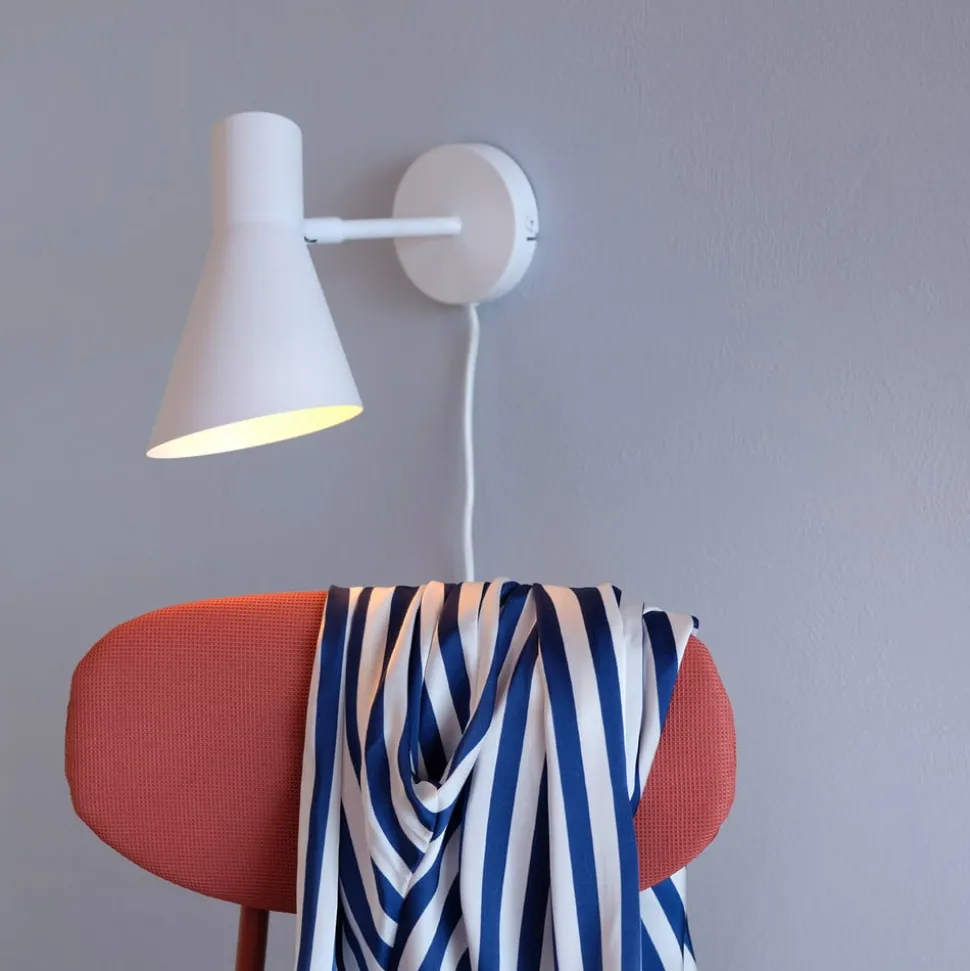 Dyberg Larsen DL12 wandlamp, wit