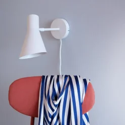 Dyberg Larsen DL12 wandlamp, wit