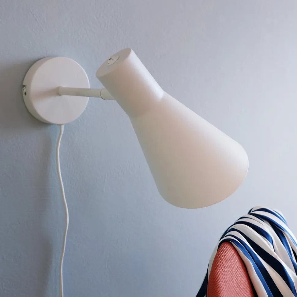 Dyberg Larsen DL12 wandlamp, wit