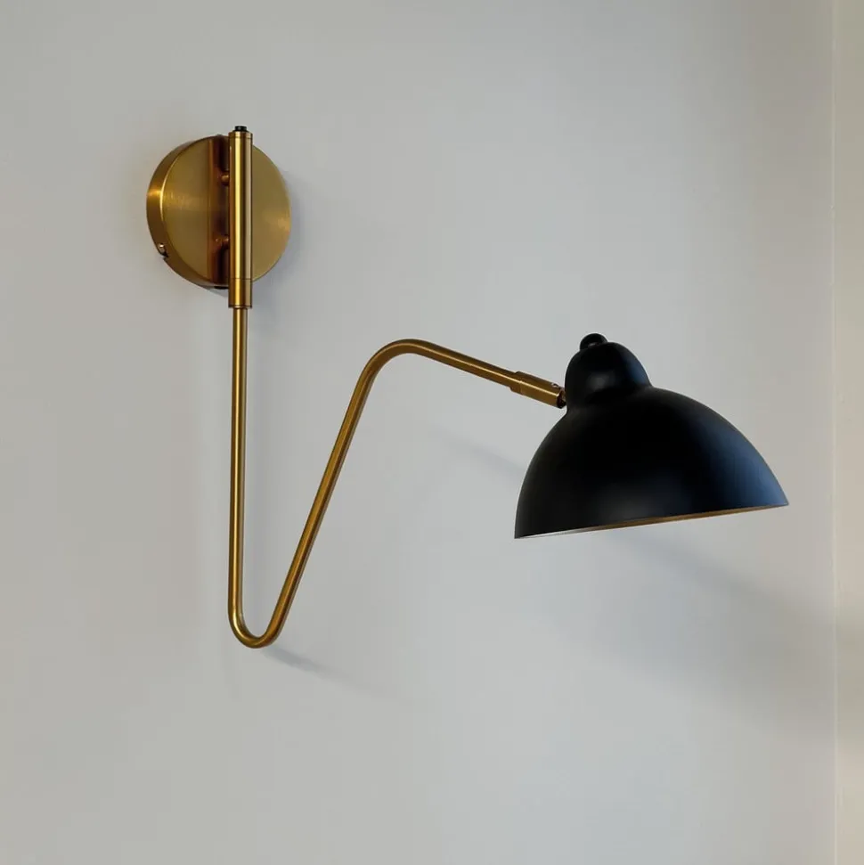 Dyberg Larsen Futura wandlamp, zwart, metaal