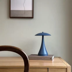 Dyberg Larsen LED tafellamp Vienna, blauw, hoogte 28 cm