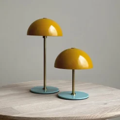 Dyberg Larsen LED tafellamp Along, curry, hoogte 20 cm