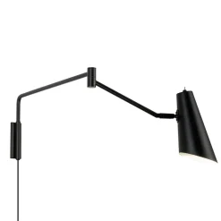 Dyberg Larsen Noa wandlamp met scharnier, zwart
