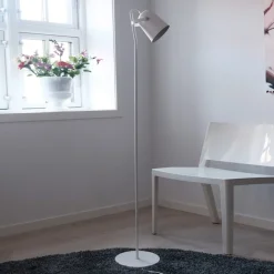 Dyberg Larsen Oslo vloerlamp van metaal, wit