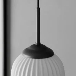 DYBERG LARSEN Riflet glazen hanglamp, Ø 14 cm