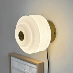 Dyberg Larsen, Wandlamp Diva, messingkleurig, Ø 16 cm