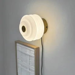 Dyberg Larsen, Wandlamp Diva, messingkleurig, Ø 16 cm